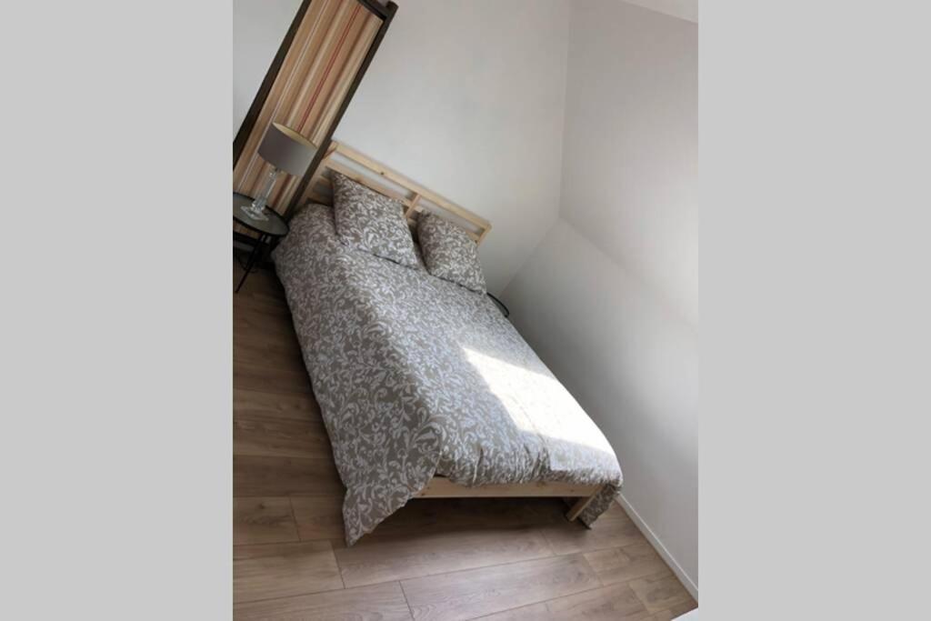 Charmante Amienoise Amiens Bagian luar foto